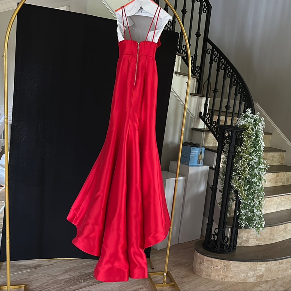 Sherri Hill Red Pleated Halter Prom Gown - Picture 8 of 15